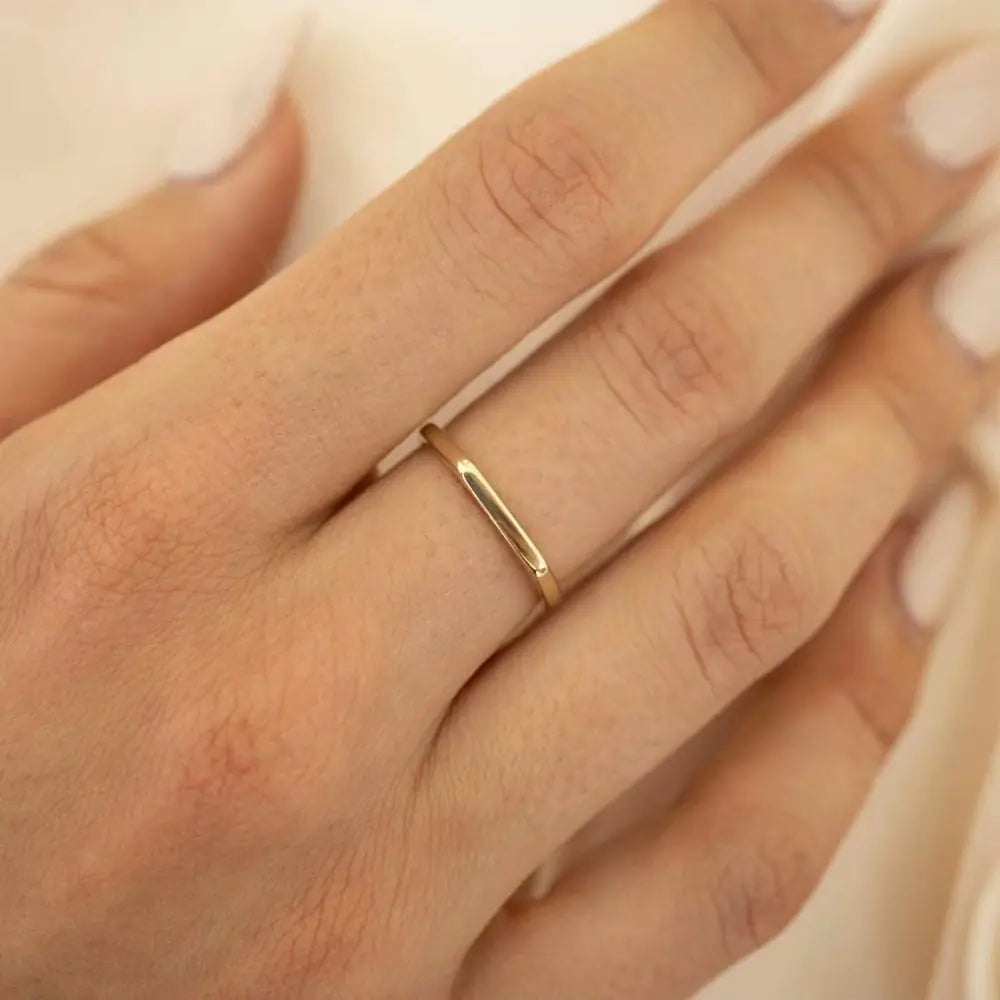 Simple And Classic Horizontal Strip Stainless Steel Ring