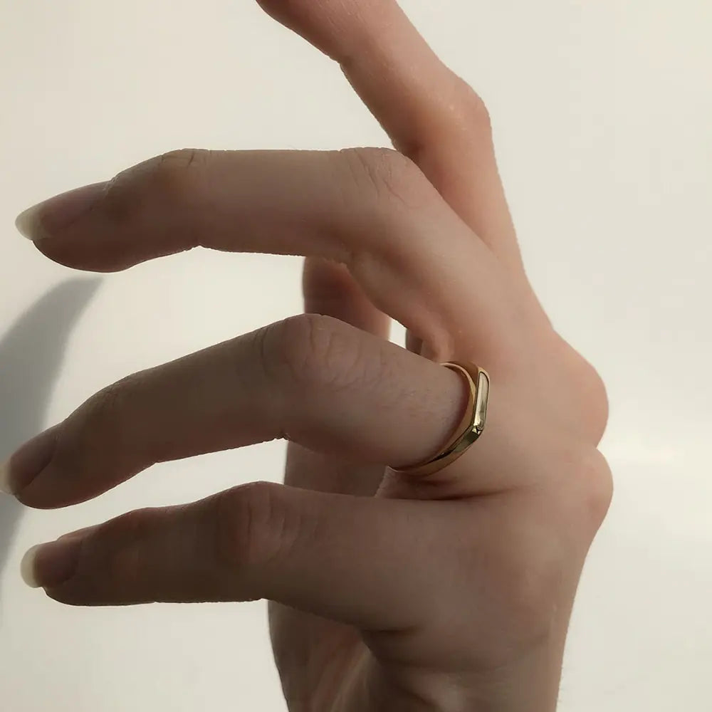 Simple And Classic Horizontal Strip Stainless Steel Ring